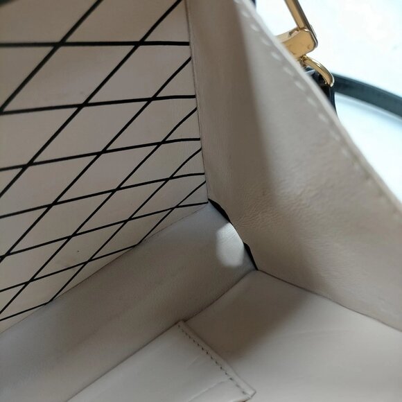 Louis Vuitton LV Shoulder Bag Petite Mar white Vernis mon-1172-091825 - Picture 13 of 16